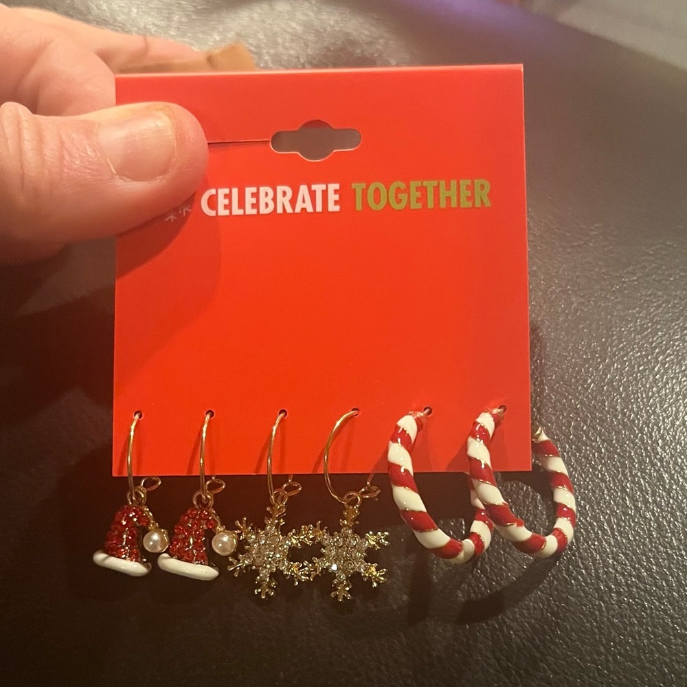 NNW Red and Gold Holiday Earrings Set - Picture 7 of 8